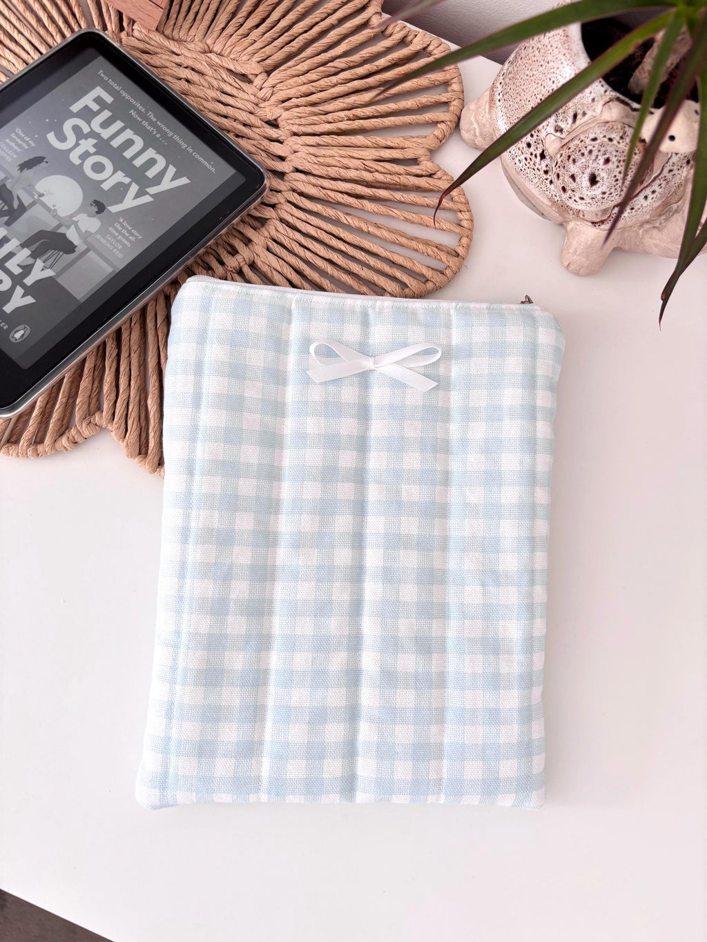 Pastel blue gingham kindle/e-reader sleeve