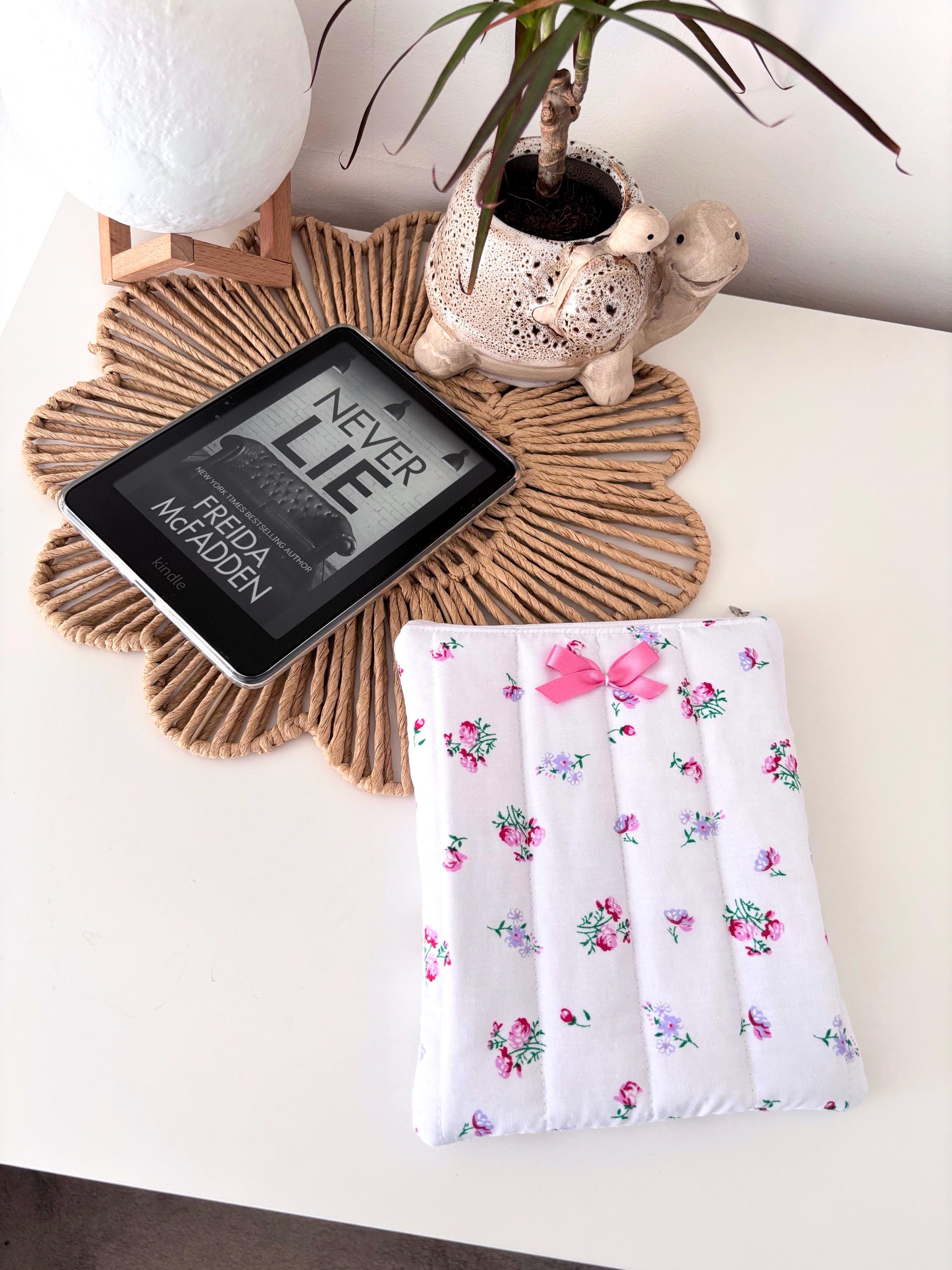 Pink floral kindle / e-reader sleeve