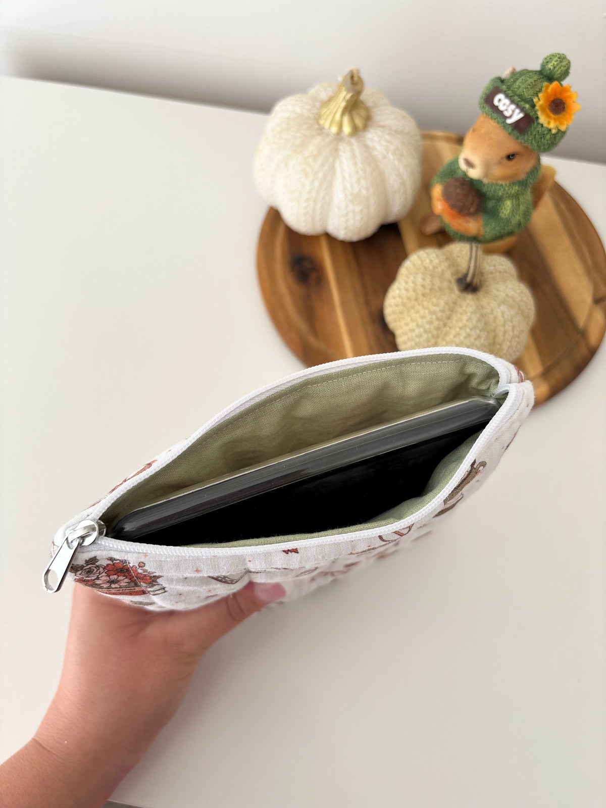 Cosy Chapters kindle sleeve
