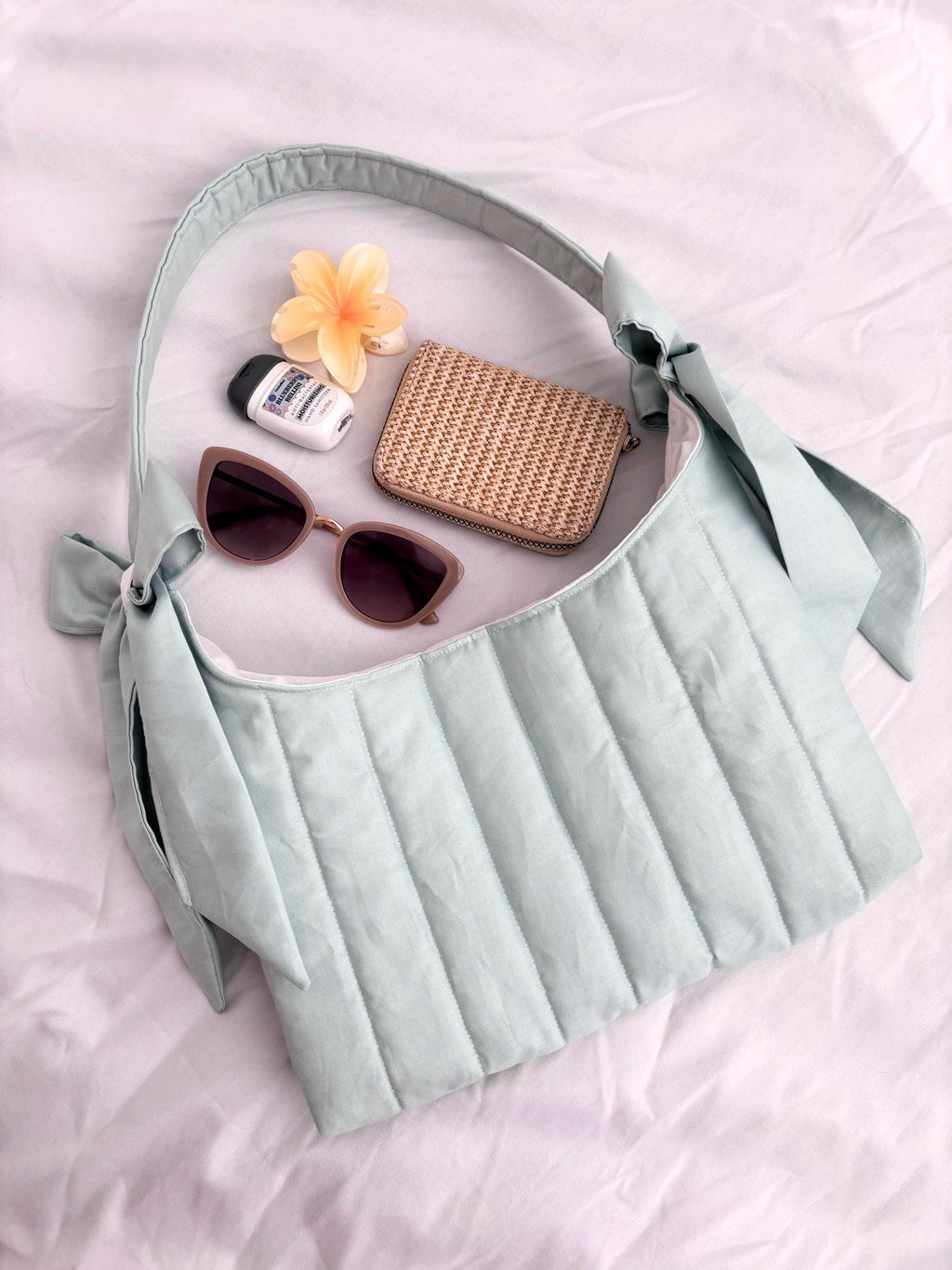 Duck egg mini bow shoulder bag