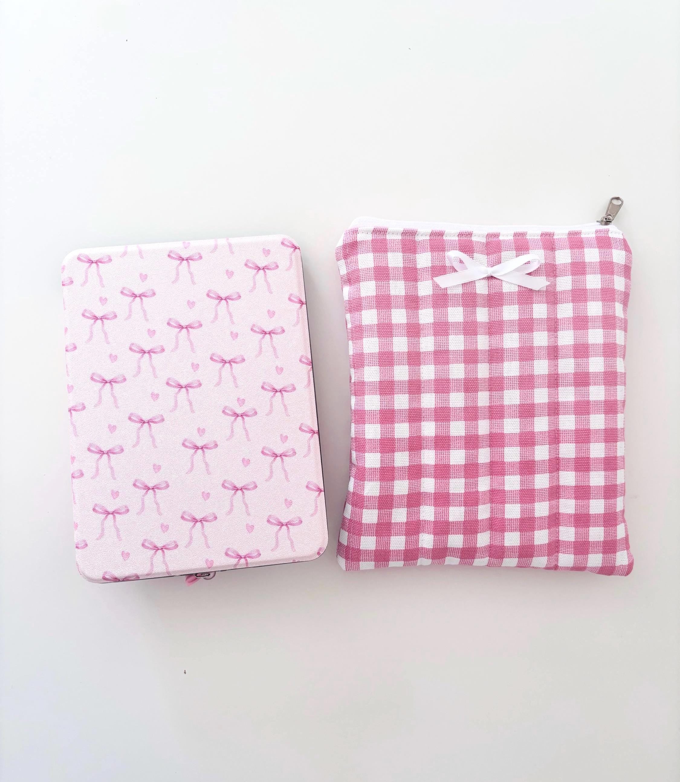 Pink gingham kindle / e-reader sleeve