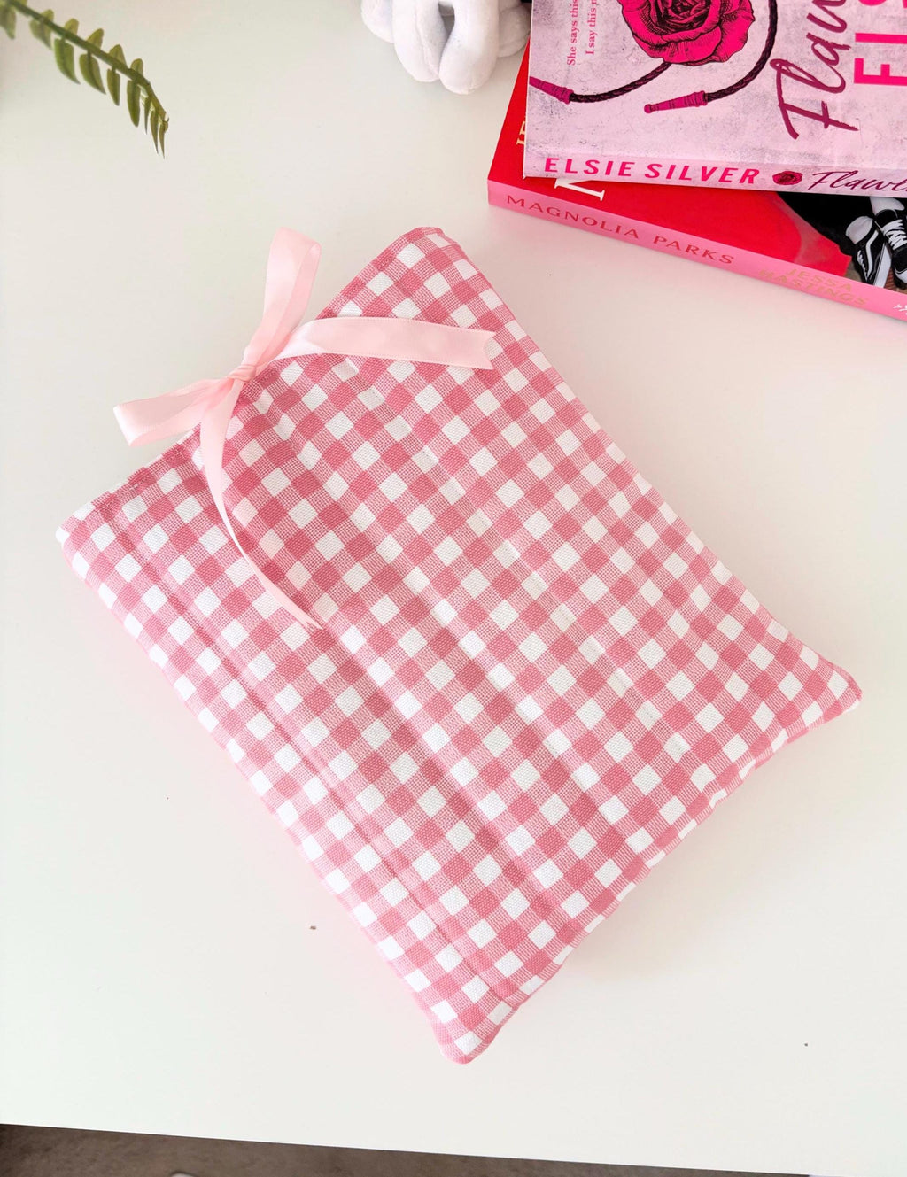 Pink gingham quilted book sleeve