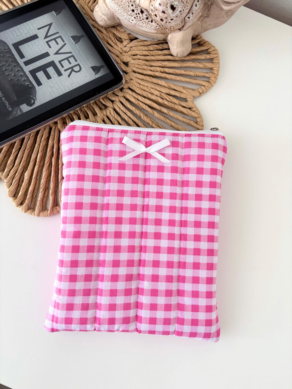 Candy pink gingham kindle/e-reader sleeve
