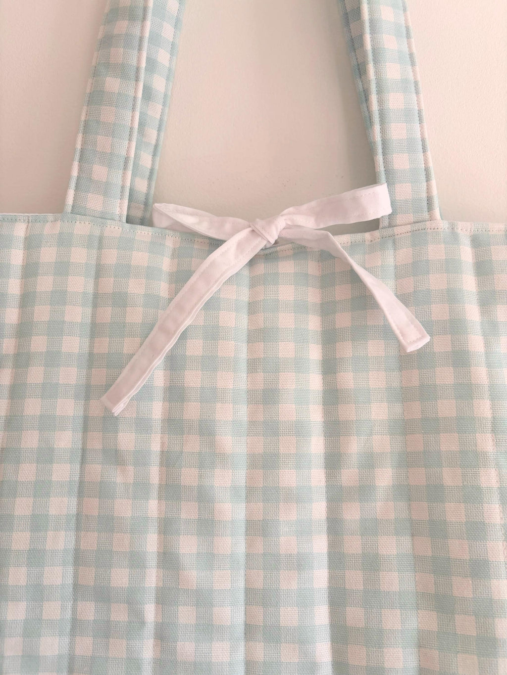 Blue gingham quilted tote bag