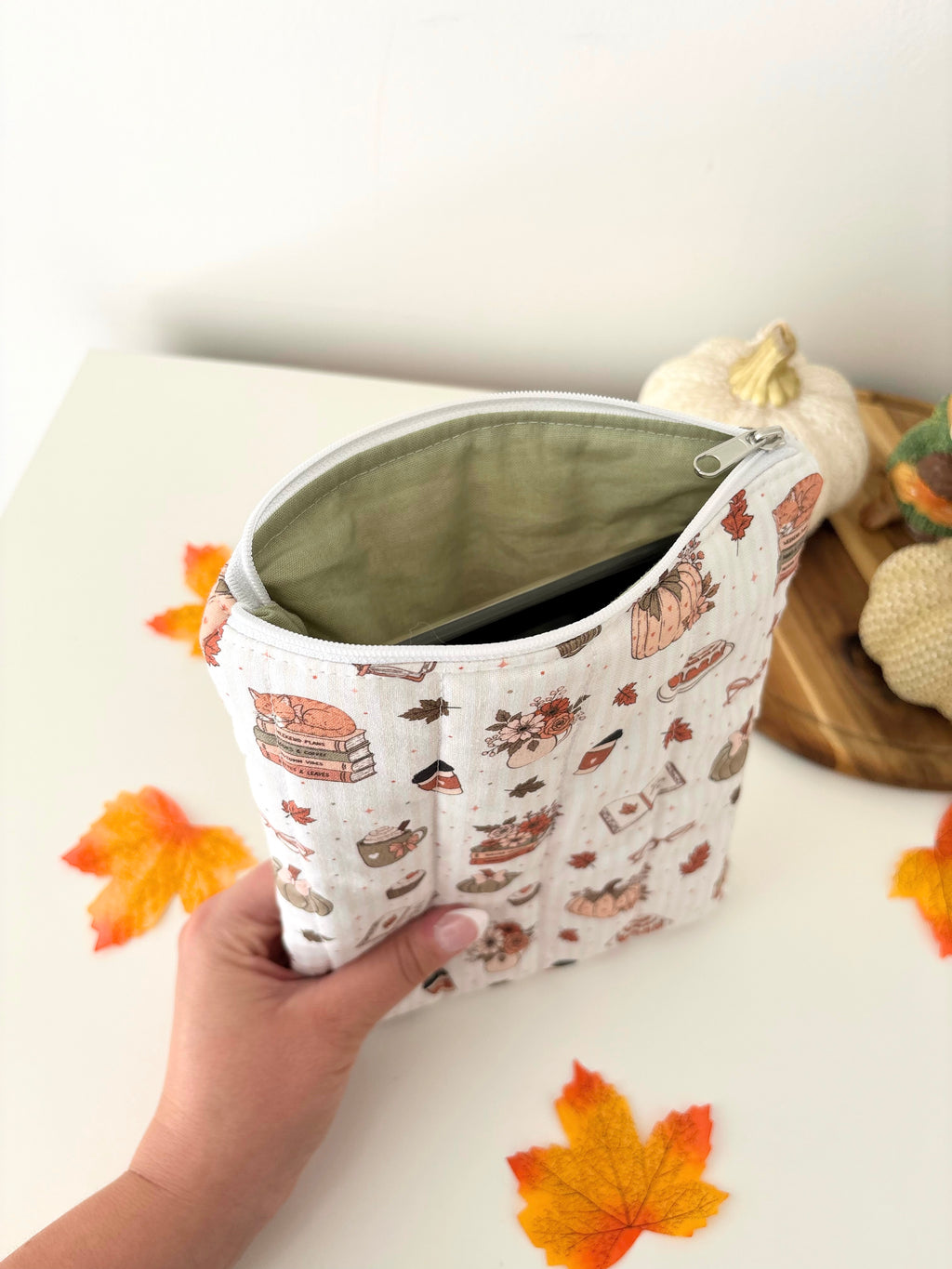 Cosy Chapters kindle sleeve
