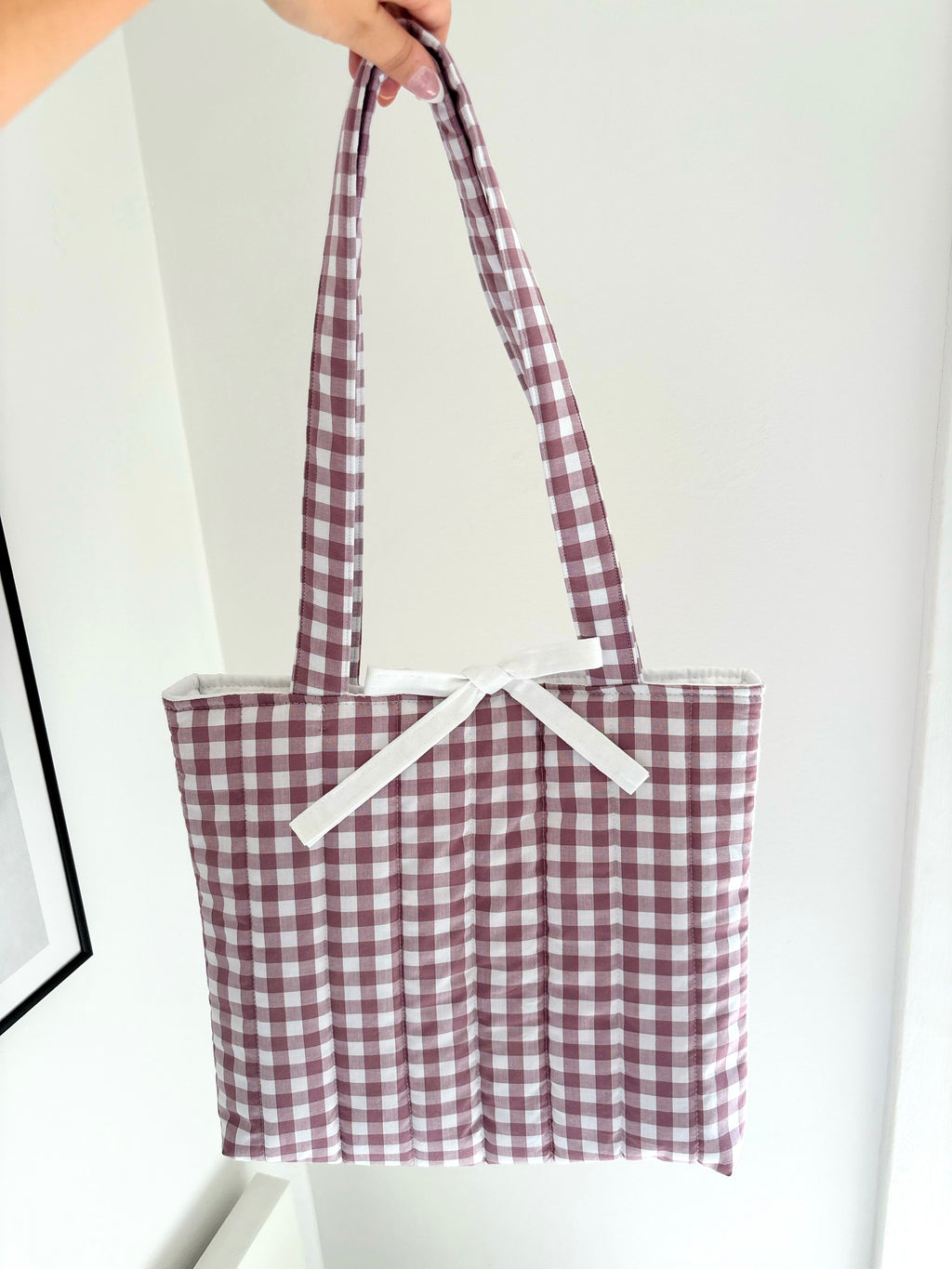 Mauve gingham quilted tote bag