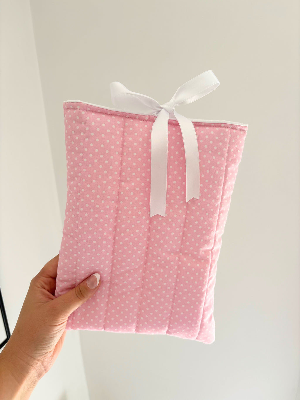 Pink polka dot book sleeve