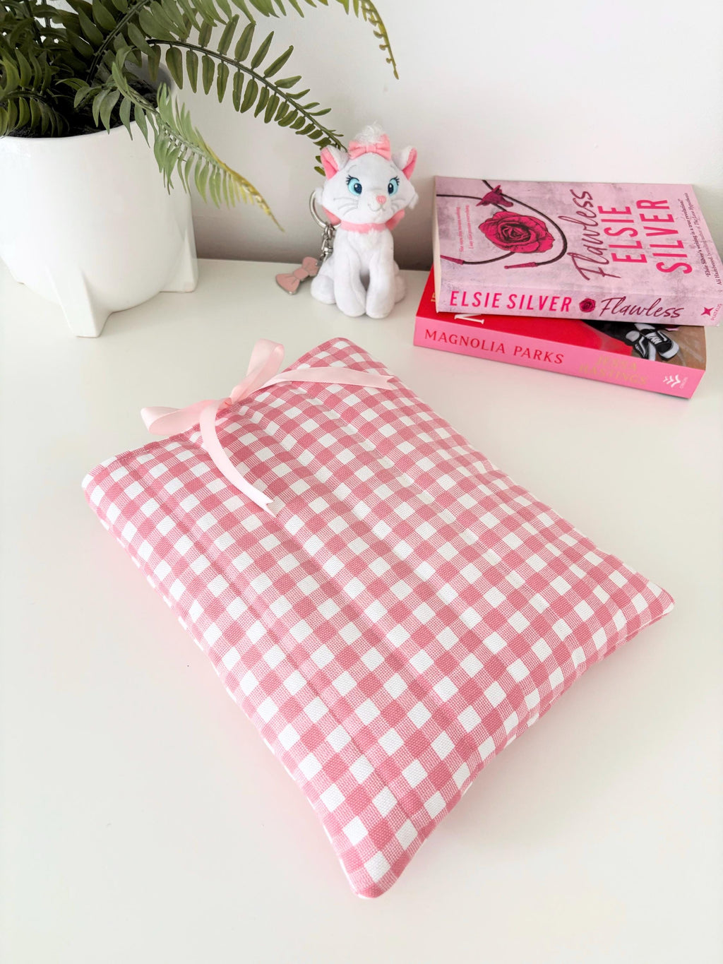 Pink gingham quilted book sleeve