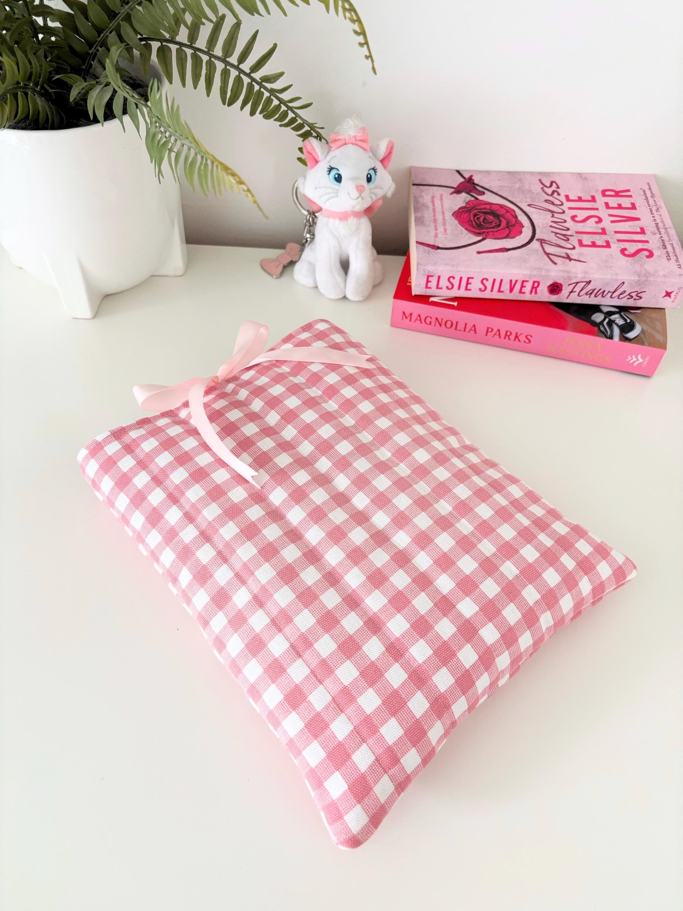 Pink gingham quilted book sleeve
