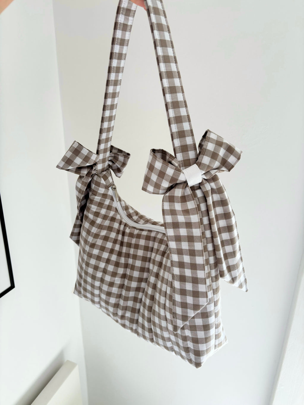 Beige gingham quilted bow shoulder bag
