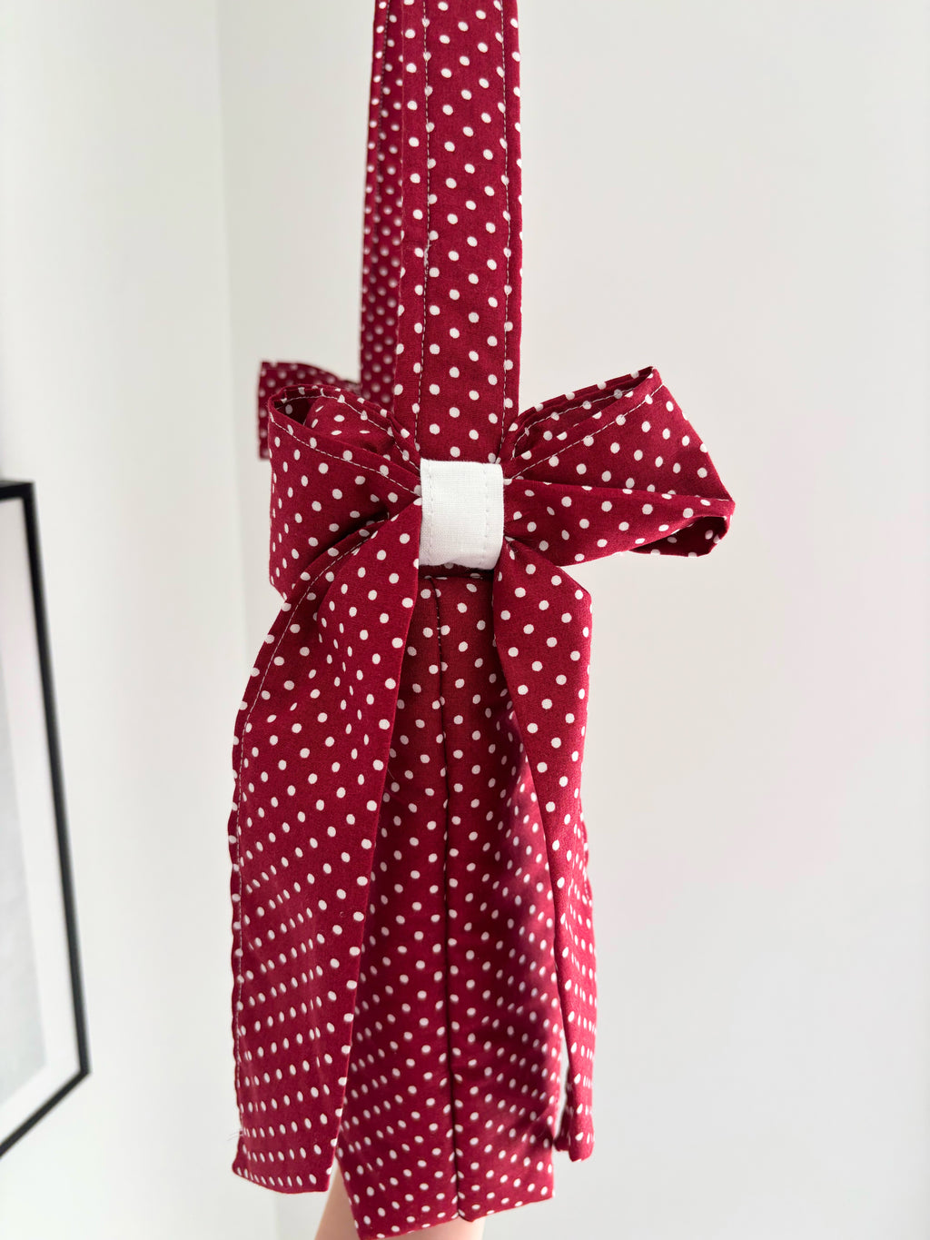 Red polka dot bow shoulder bag