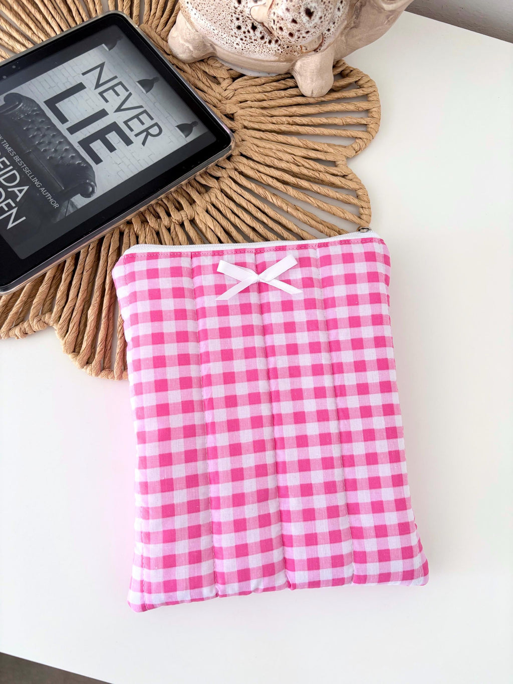 Candy pink gingham kindle/e-reader sleeve