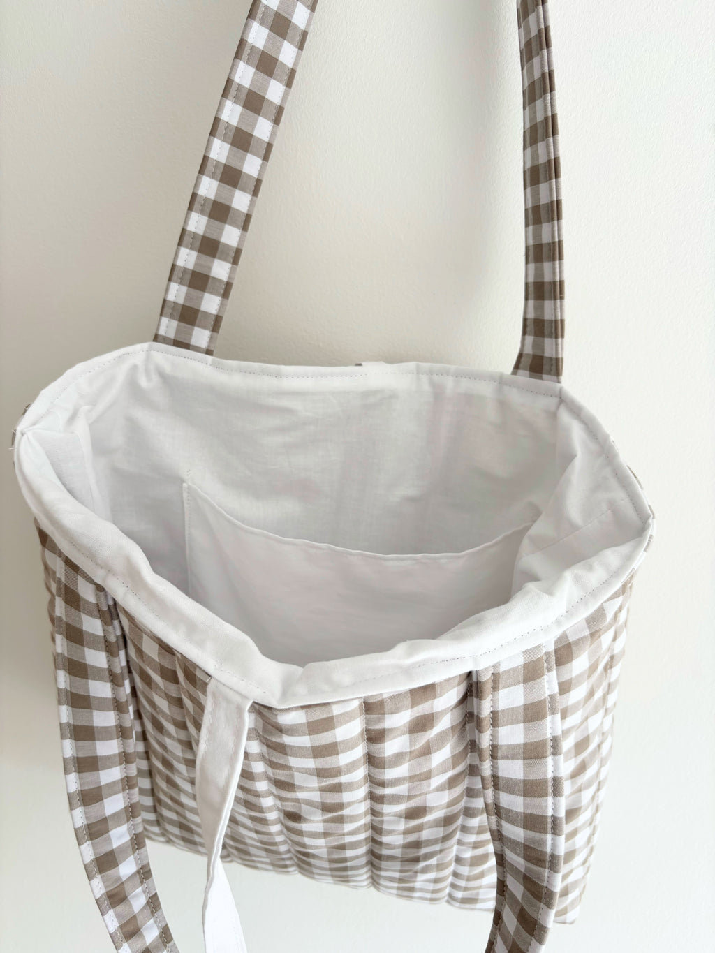 Beige gingham quilted tote bag
