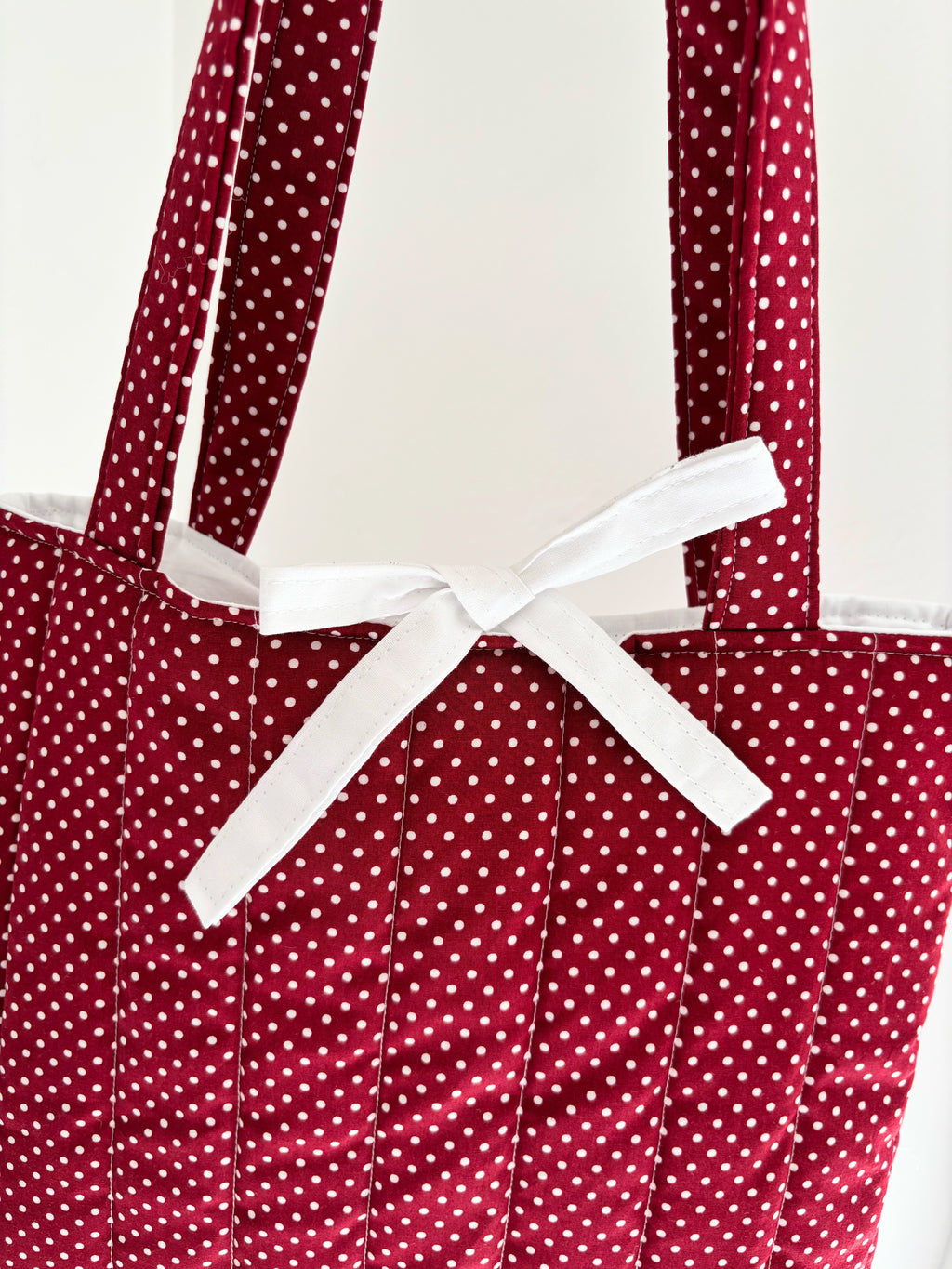 Red polka dot quilted tote bag