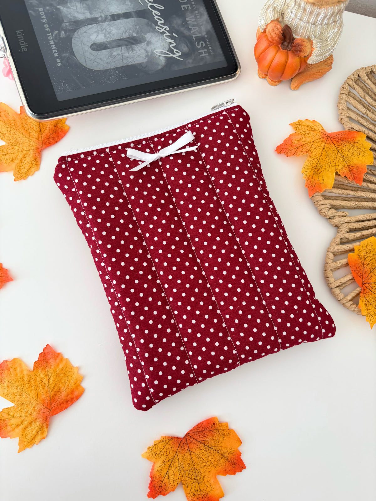 Red polka dot kindle sleeve