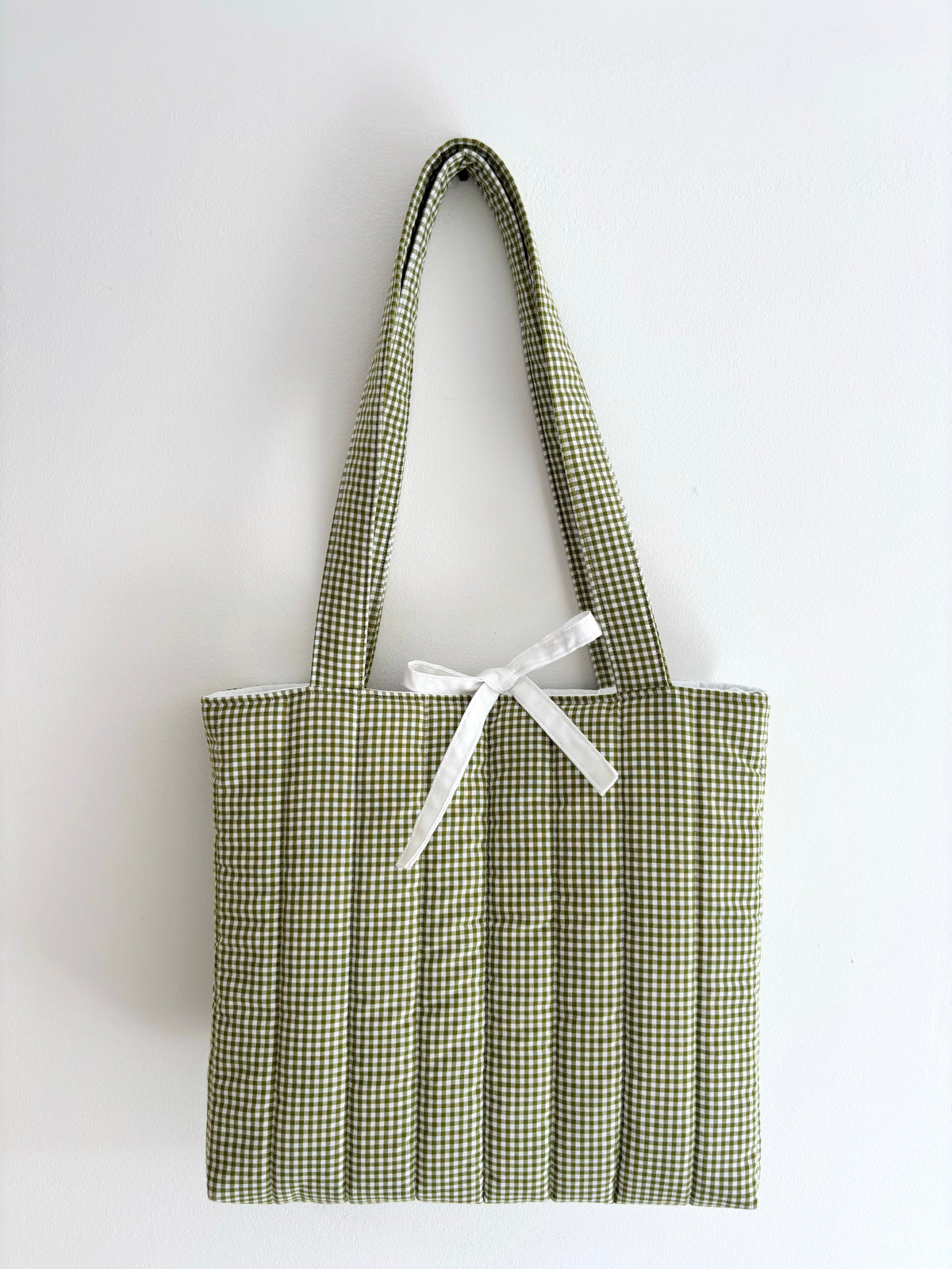 Green gingham quilted tote bag