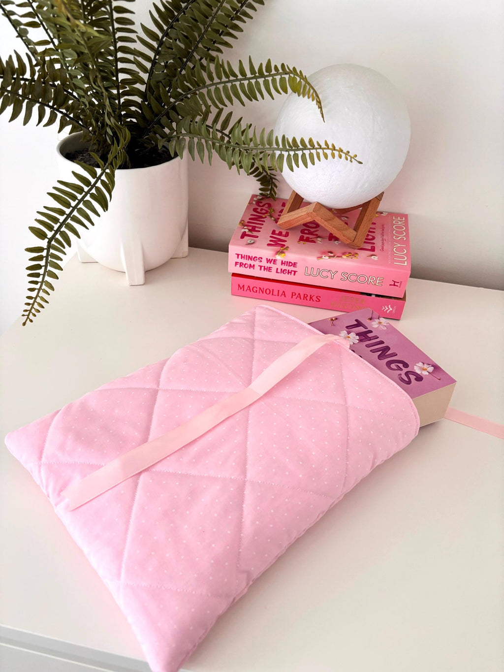 Pink polka dot book sleeve