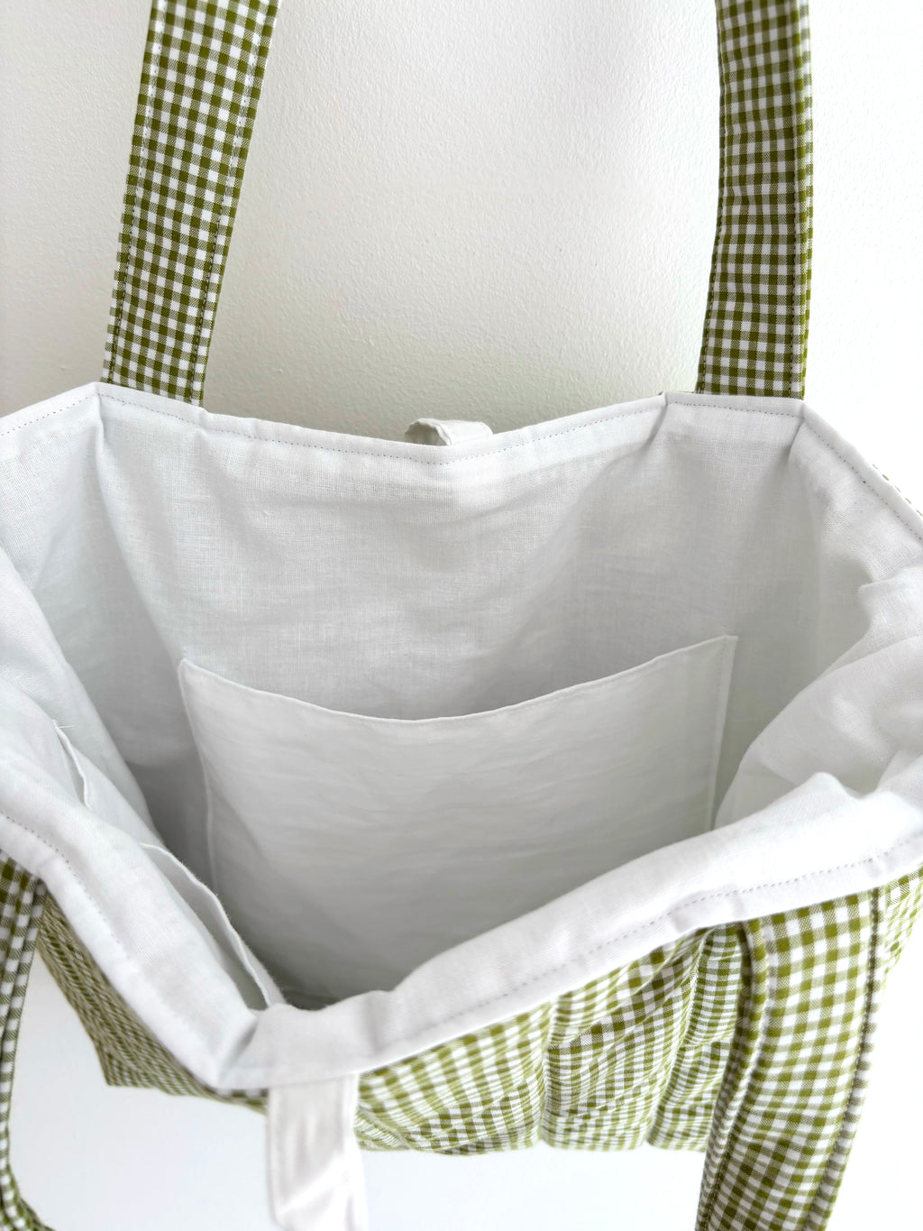 Green gingham quilted tote bag
