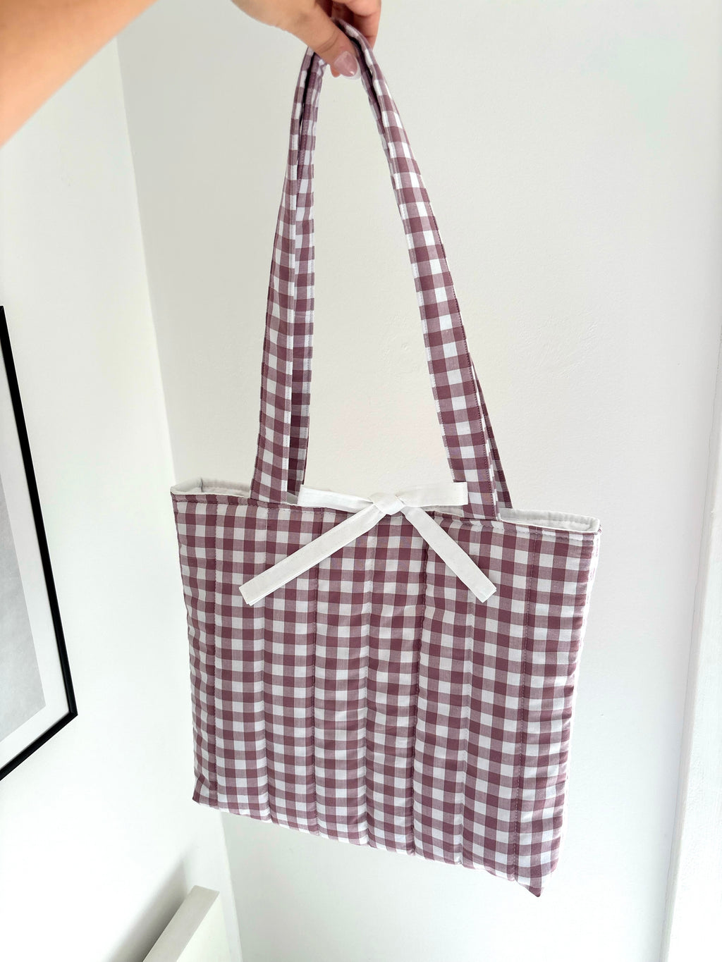 Mauve gingham quilted tote bag
