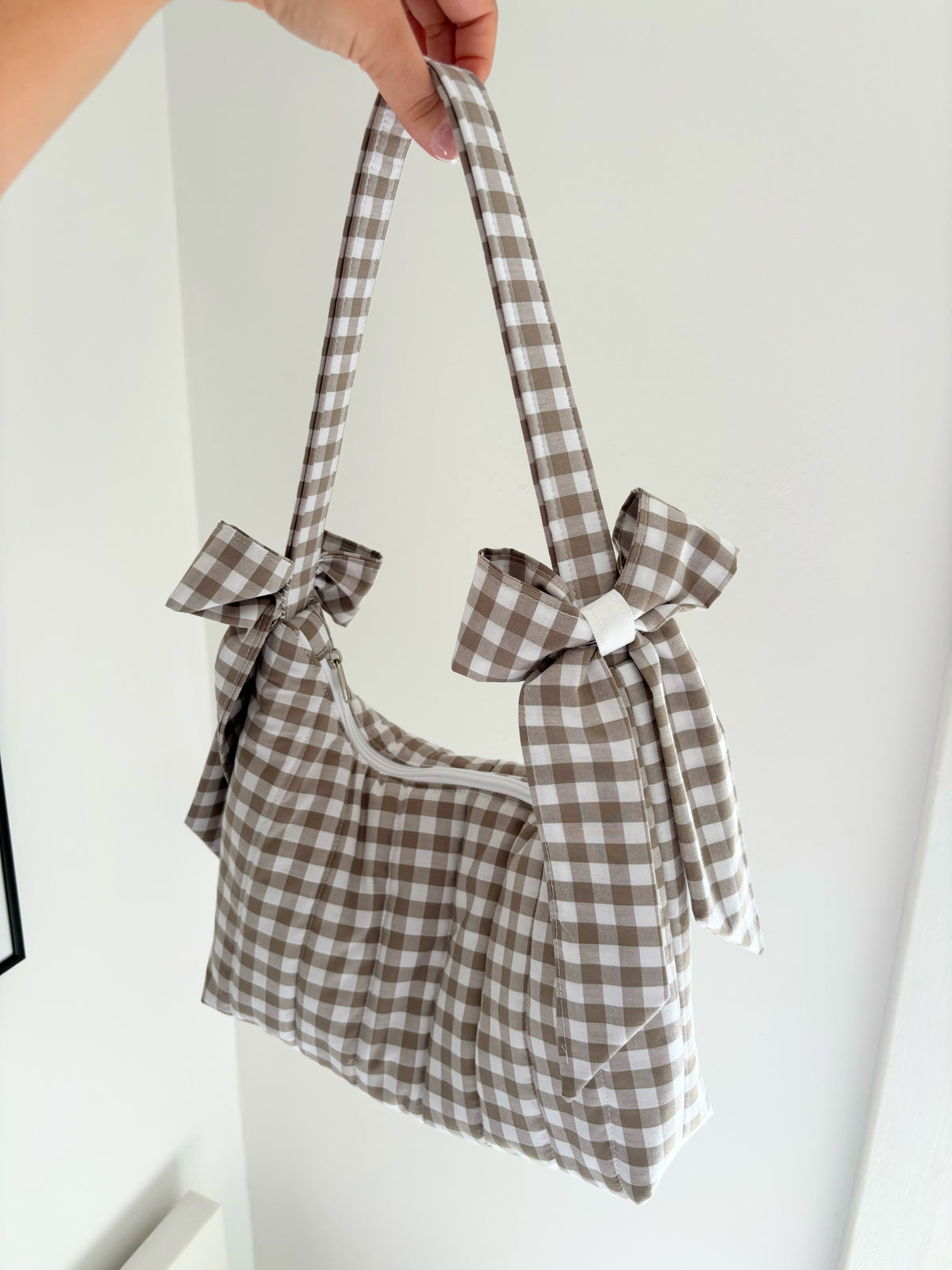 Beige gingham quilted bow shoulder bag