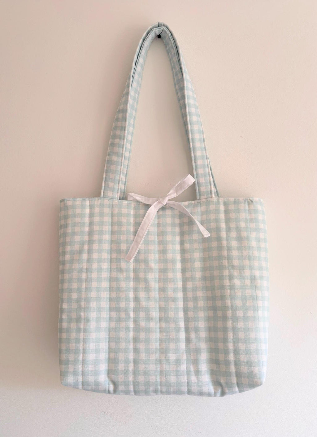 Blue gingham quilted tote bag