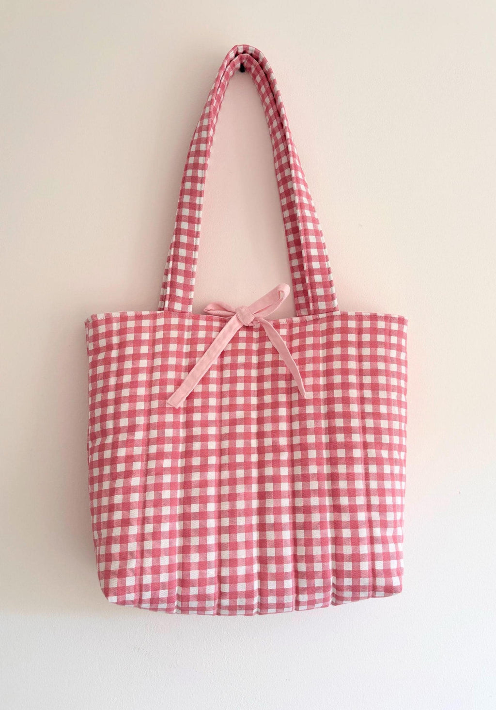 Pink gingham quilted tote bag