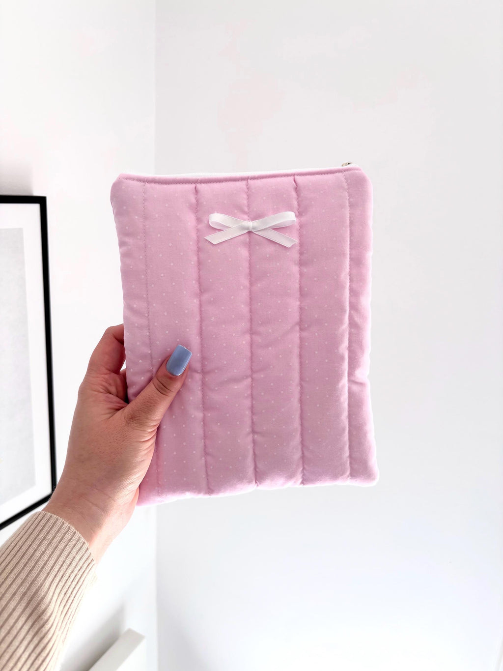 Pink polka dot kindle/e-reader sleeve