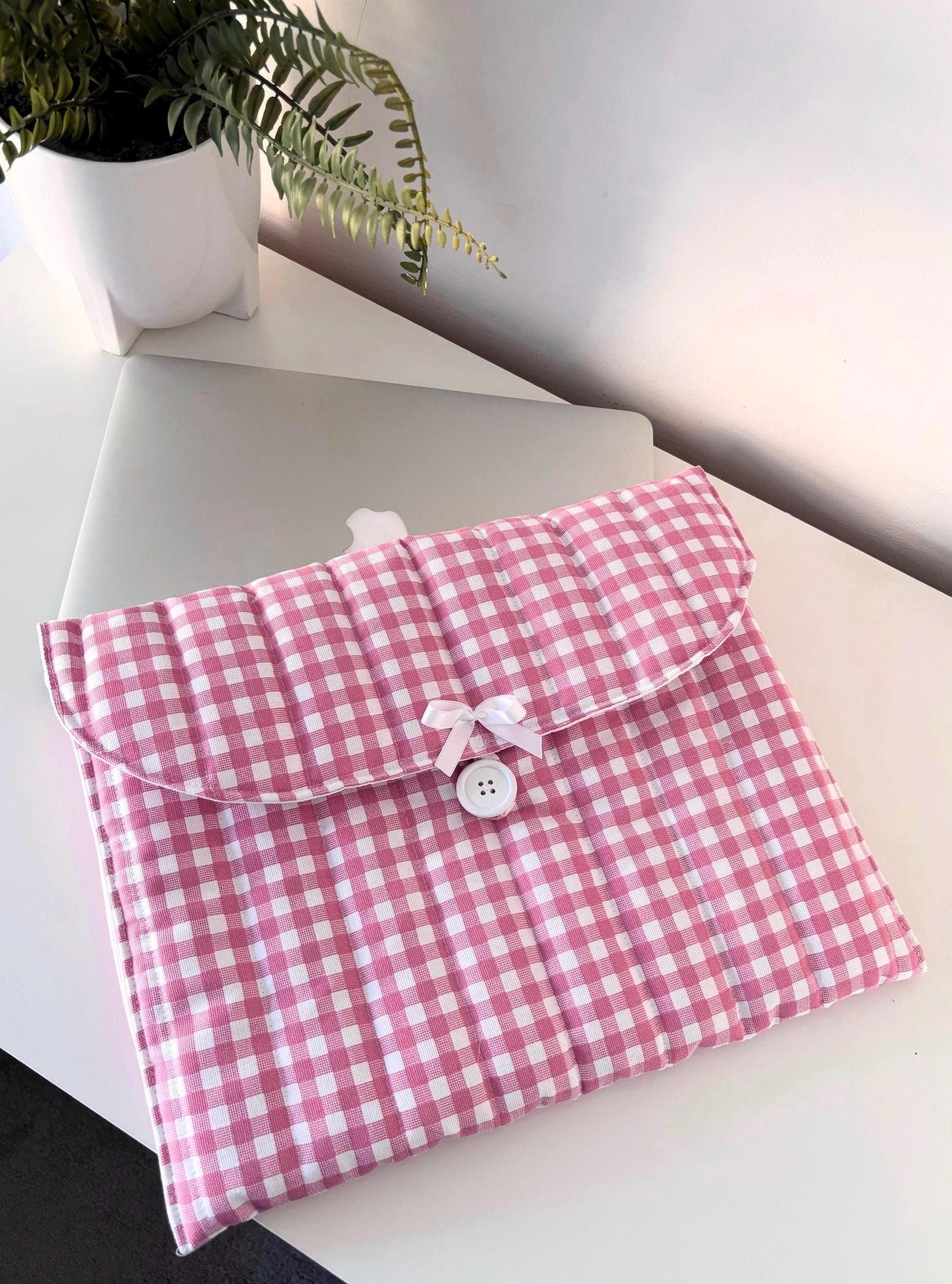 13” Pink gingham quilted laptop sleeve